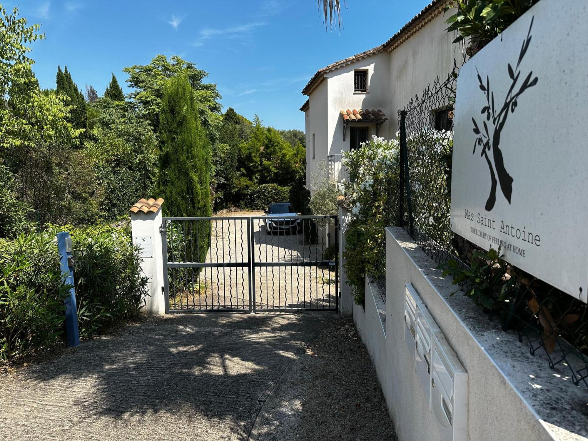 Bed and Breakfast Mas Saint Antoine à Grasse Extérieur photo